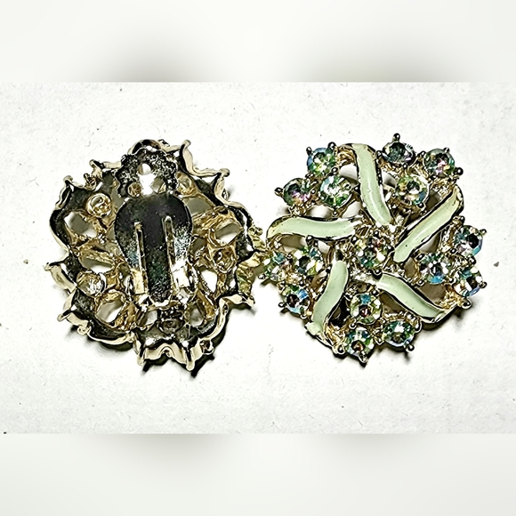 Brilliant 1950s lime green gold with Firestone Aurora borealis clip on earrings - Picture 4 of 8